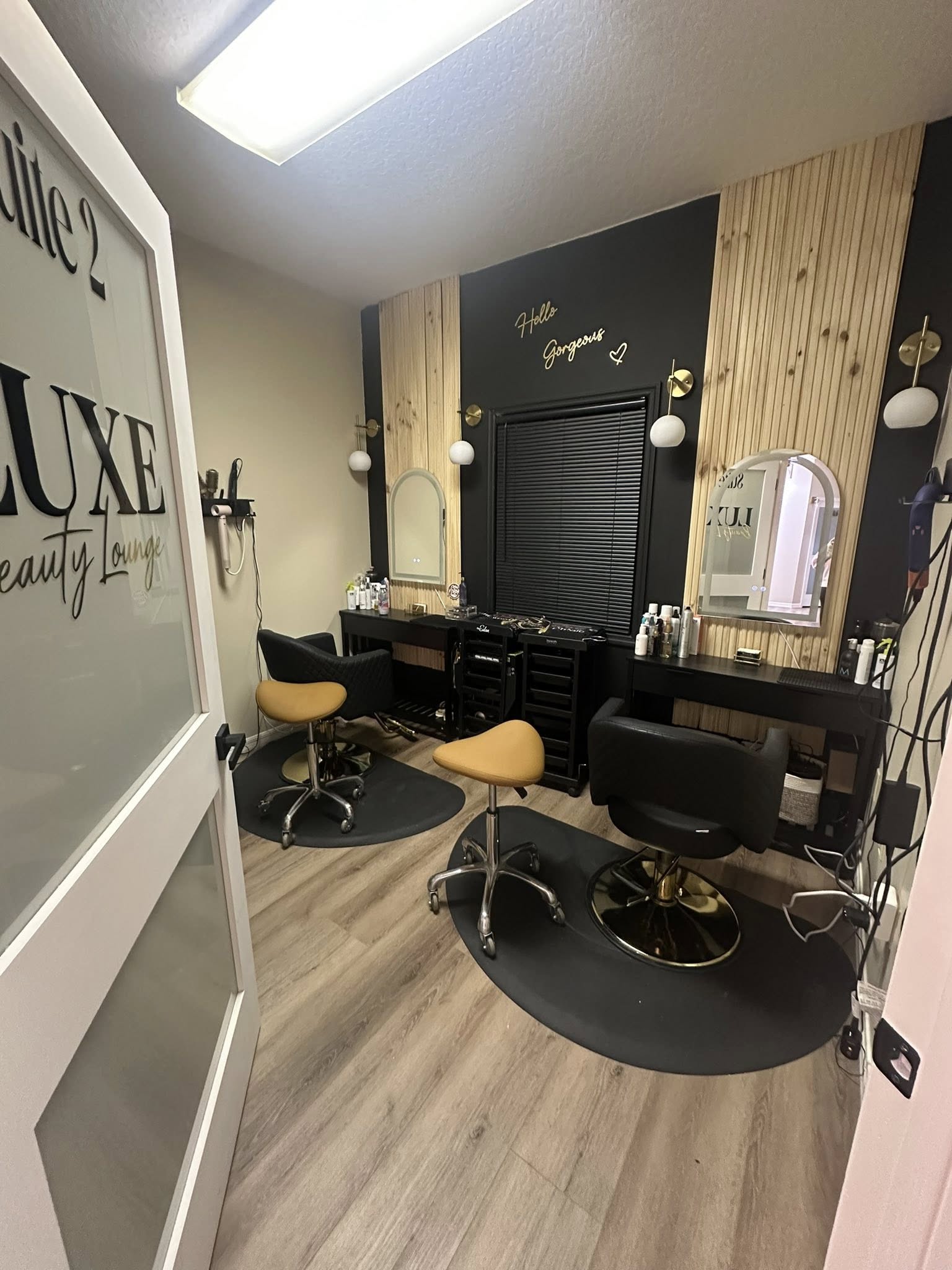 LUXE Beauty Lounge interior